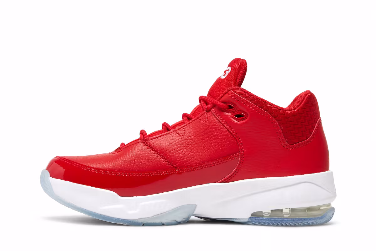 Air Jordan Max Aura 3 GS University Red, view 4