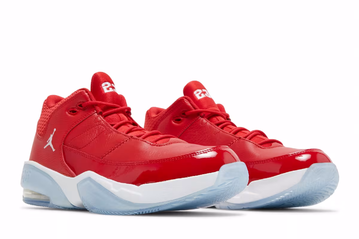 Air Jordan Max Aura 3 University Red, view 9