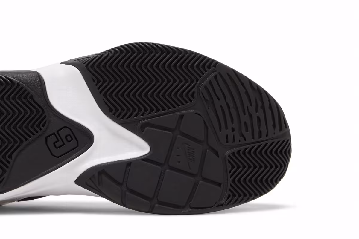 Air Jordan Max Aura 3 Black White Rush Pink, view 6