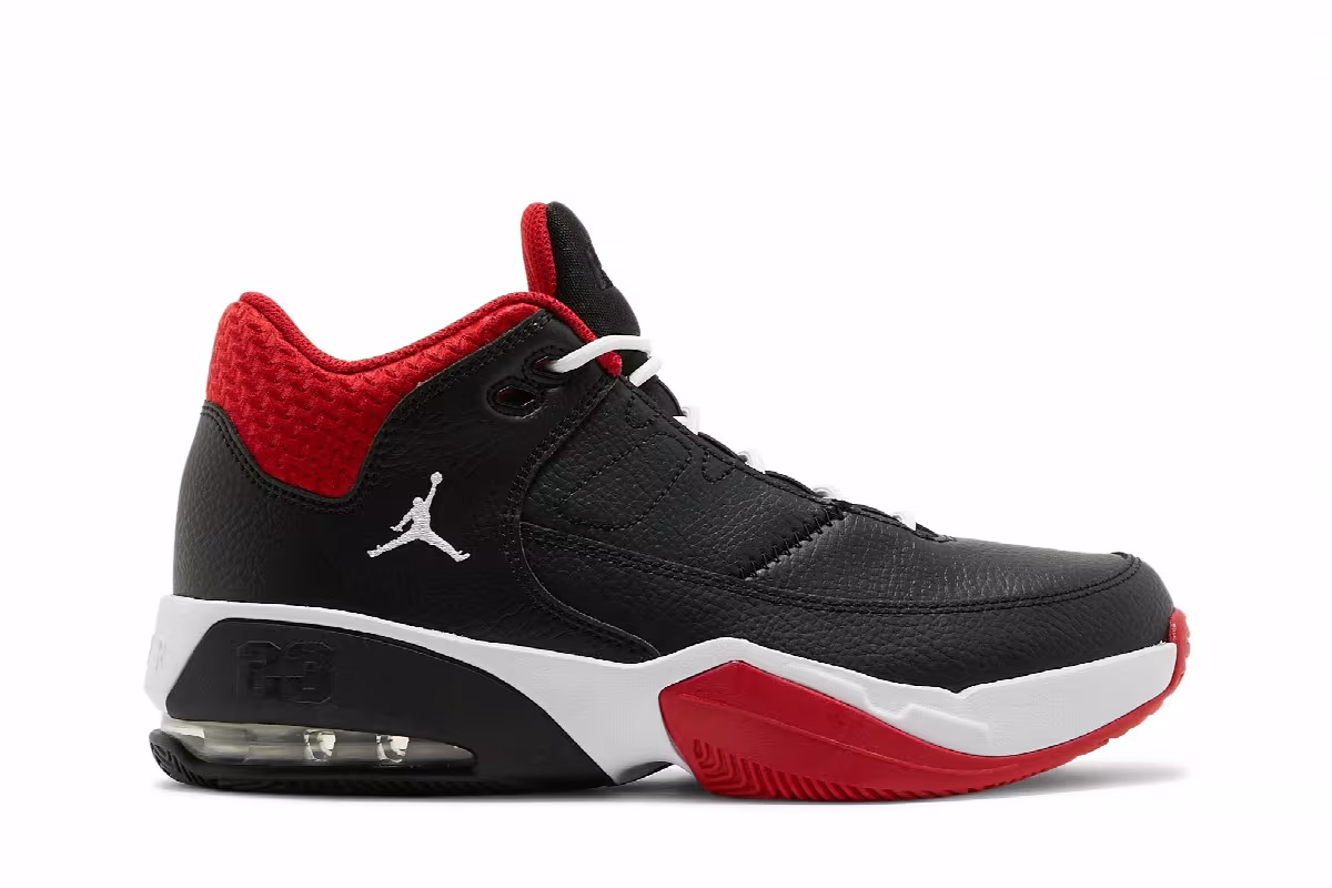 Air Jordan Max Aura 3 GS Bred, view 2