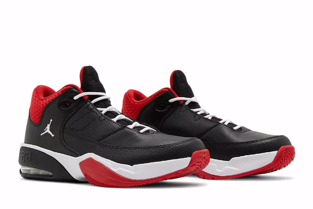 Air Jordan Max Aura 3 GS Bred, view 9