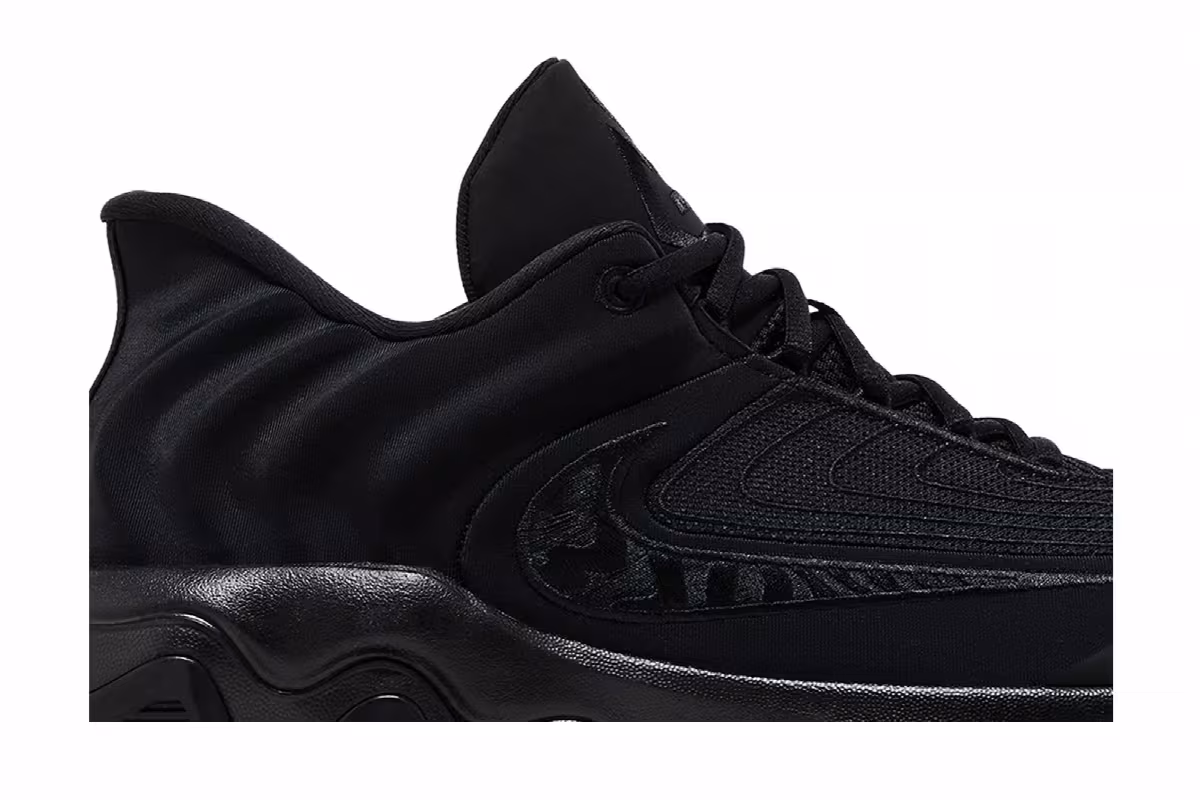 Nike Giannis Immortality 4 Triple Black, view 3