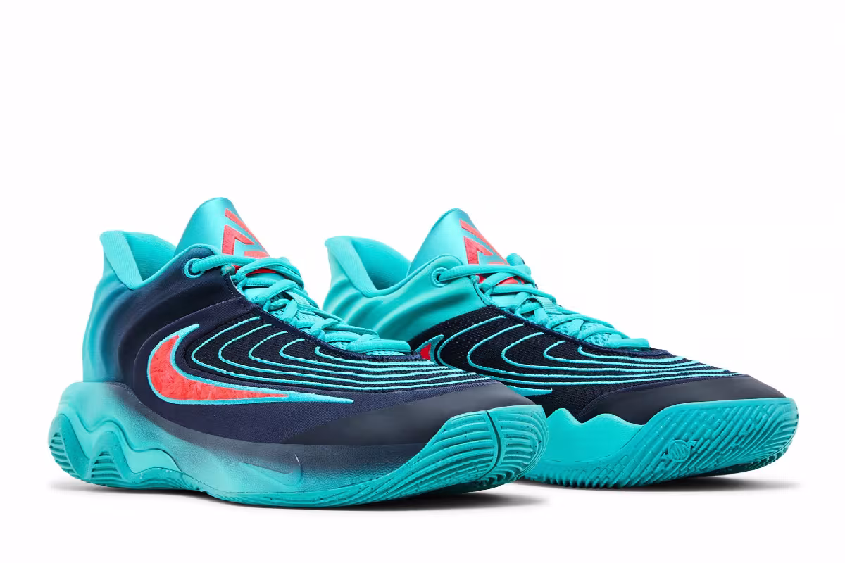Nike Giannis Immortality 4 Dusty Cactus Bright Crimson, view 9