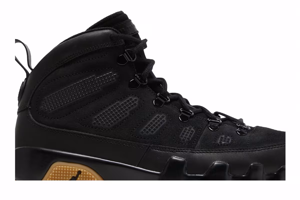 Air Jordan 9 Boot NRG Black Gum, view 3