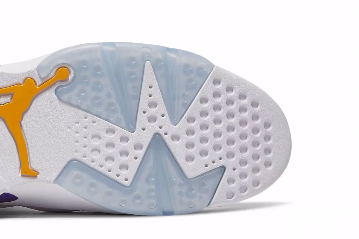 Air Jordan Flight Club 91 Lakers, view 6