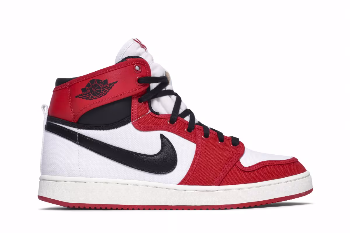 Air Jordan 1 KO Chicago 2021, view 2