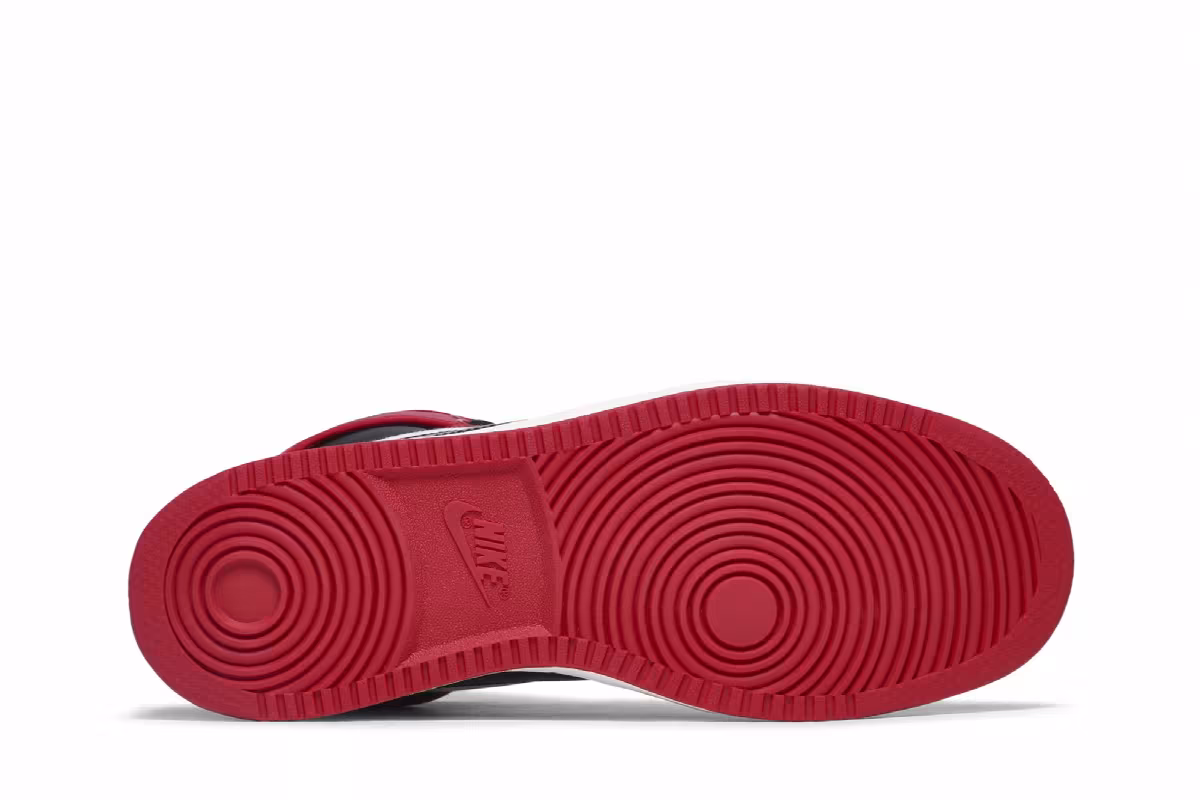 Air Jordan 1 KO Chicago 2021, view 5