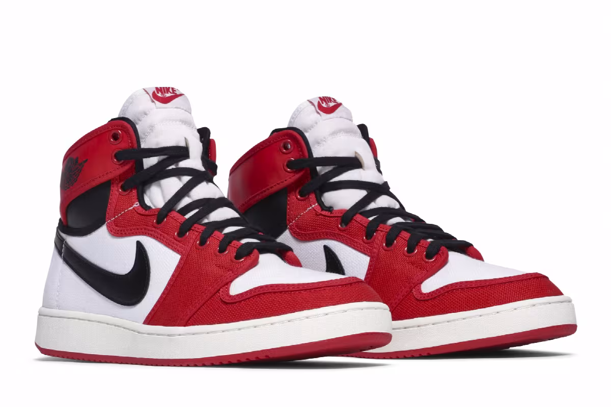 Air Jordan 1 KO Chicago 2021, view 9