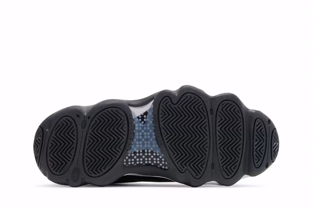Air Jordan Pro Strong GS Black White, view 5