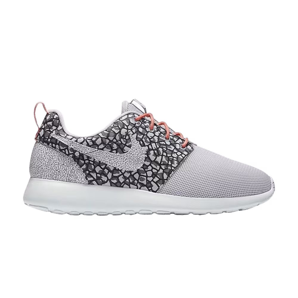 Nike Women's Roshe One Premium