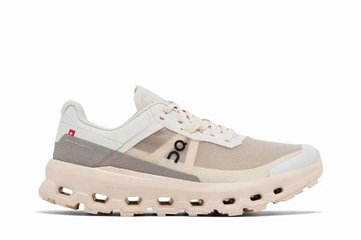 ON Women's Cloudvista 2 Cream Desert, view 2