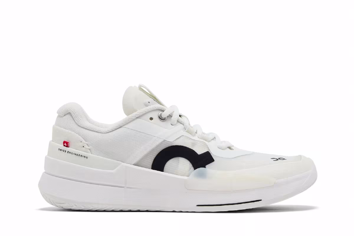 ON Women's The Roger Pro 2 All White, view 2