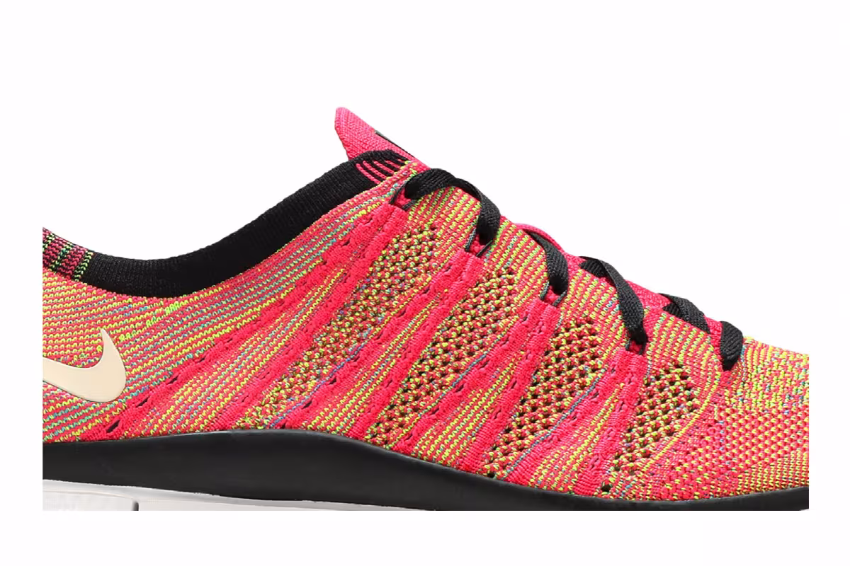 Nike Free Flyknit NSW Pink Flash, view 3