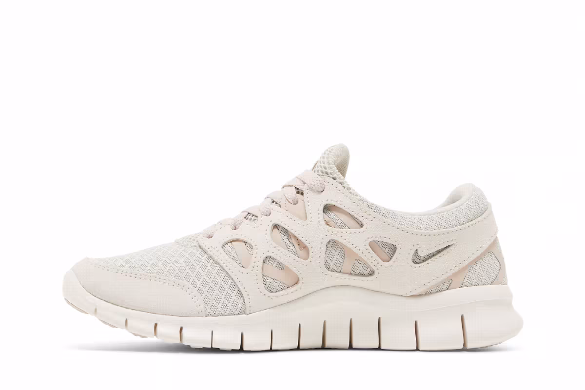 Nike Women's Free Run 2 Pure Platinum, view 4
