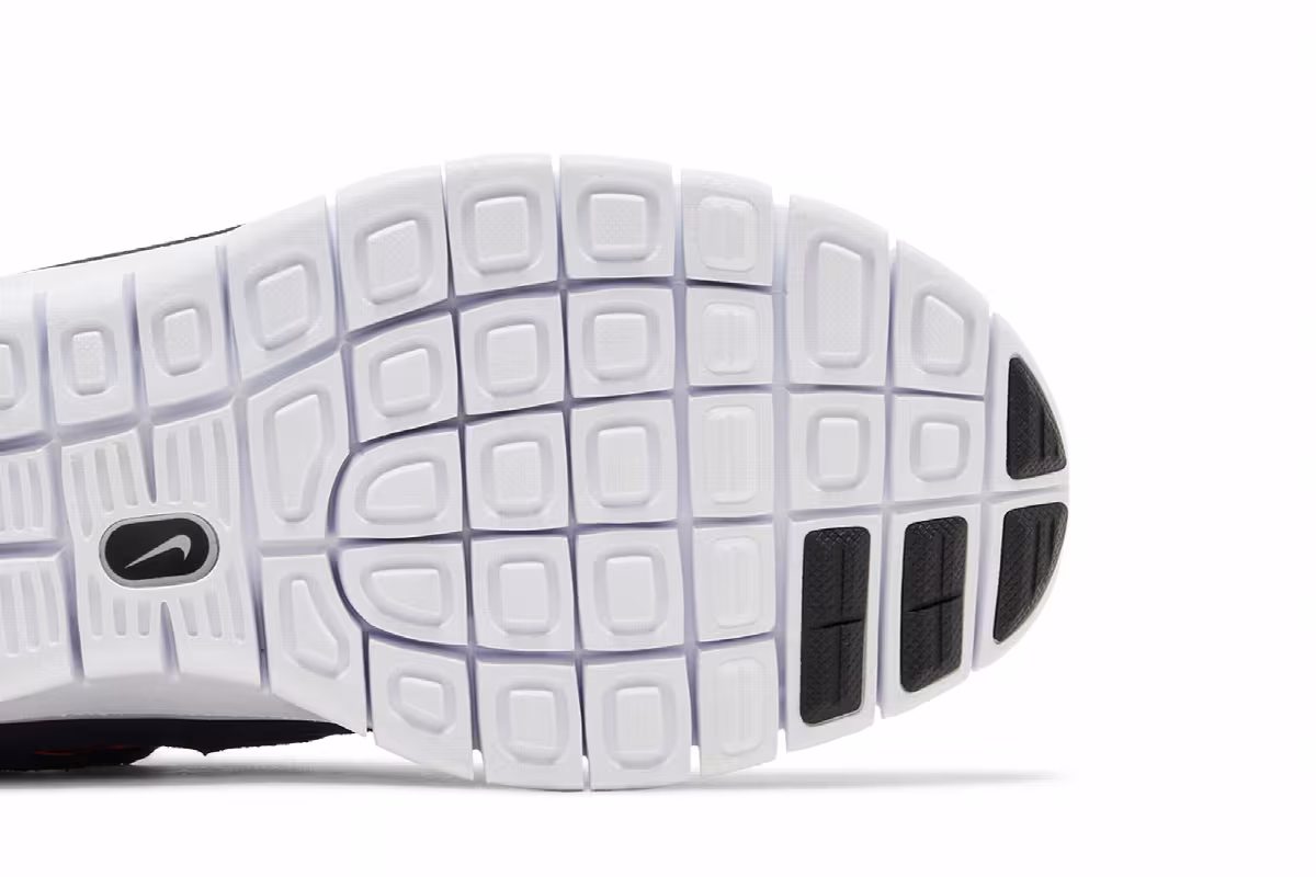 Nike Women's Free Run 2 Dark Beetroot, view 6
