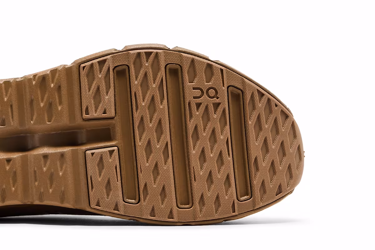Loewe x ON Cloudtilt Dark Sand, view 6
