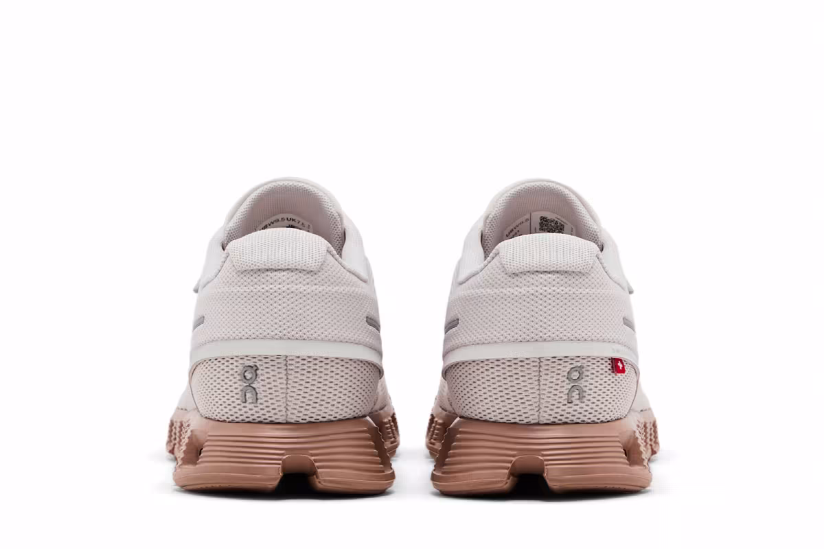 ON Women's Cloud 5 Sand Rosebrown, view 7
