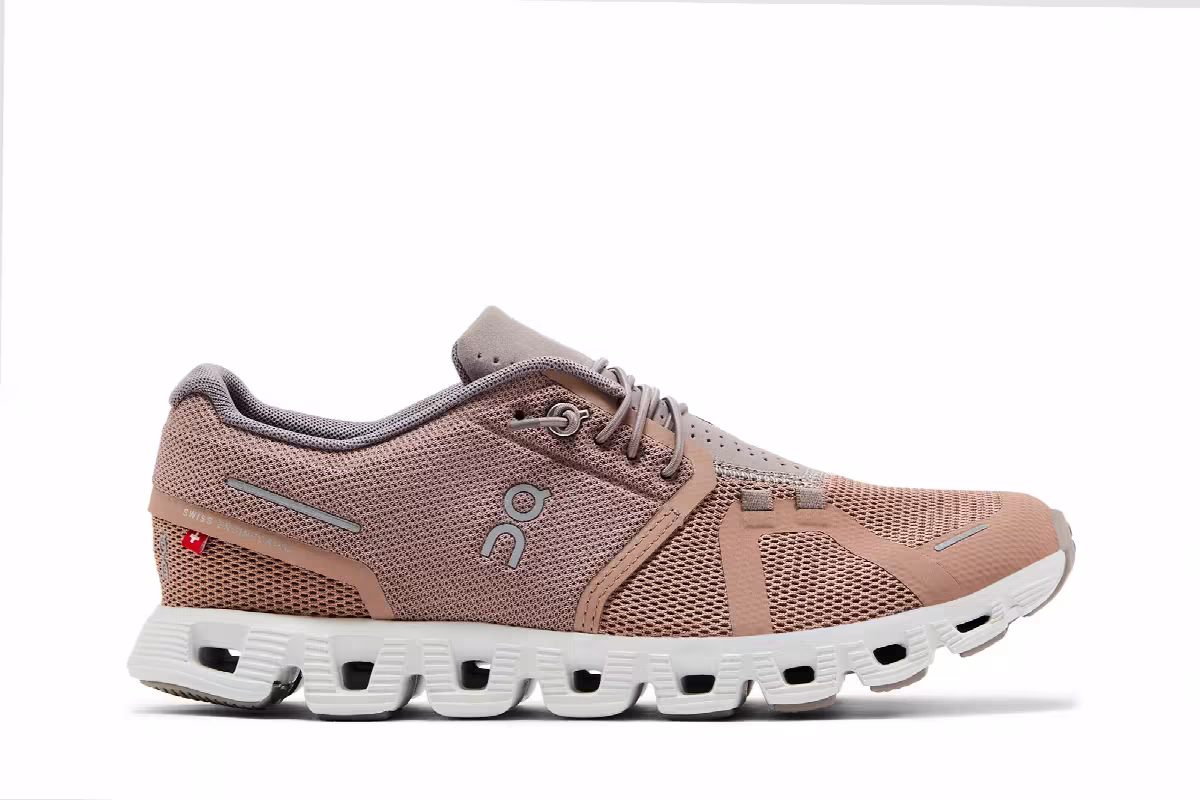 ON Women's Cloud 5 Rosebrown Fog, view 2