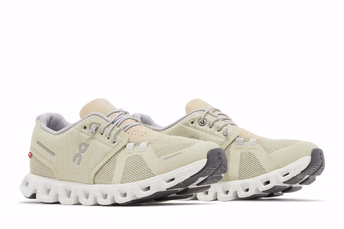 ON Women's Cloud 5 Haze Sand, view 9