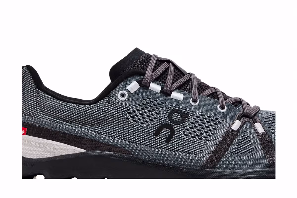 ON Cloudsurfer Trail Eclipse Black, view 3