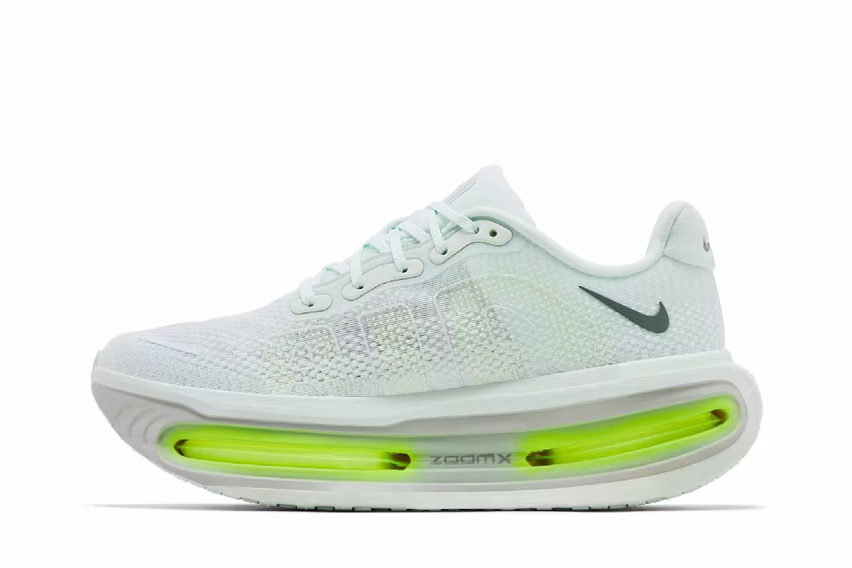 Nike Vomero Premium Barely Volt, view 4