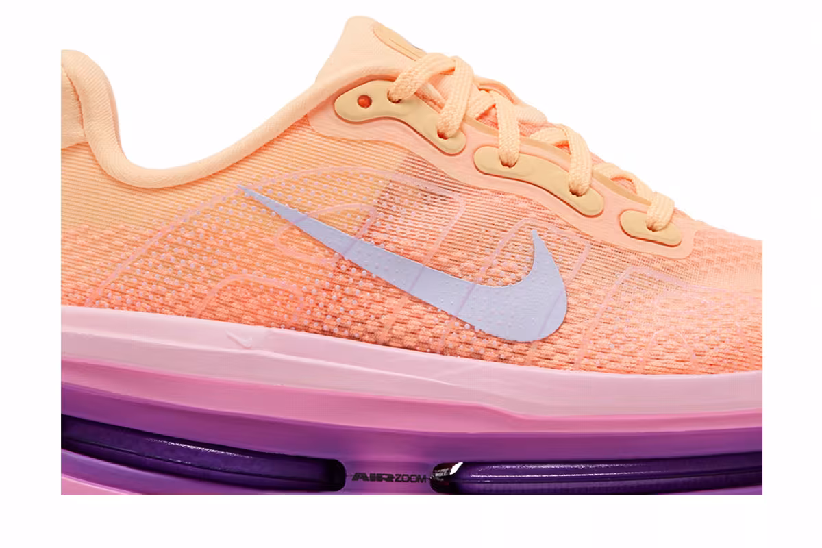 Nike Women's Vomero Premium Tangerine Tint, view 3