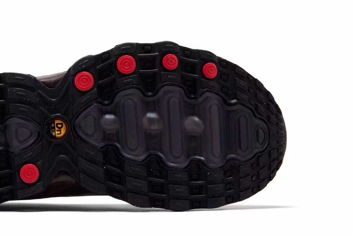 Nike Air Max DN8 Triple Brown, view 6