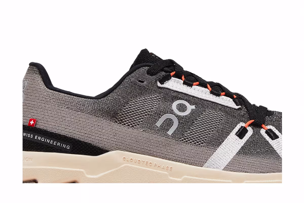 ON Women's Cloudeclipse Fade Sand, view 3