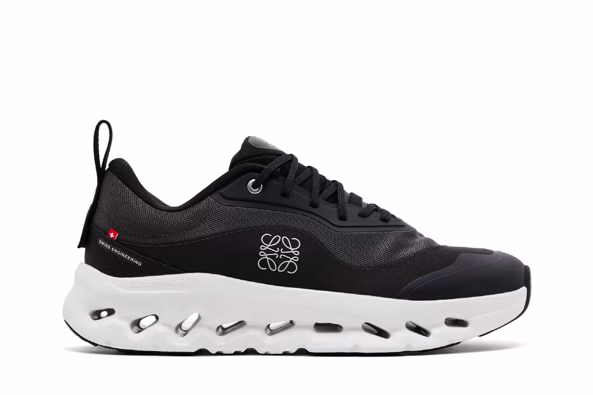 Loewe x ON Women's Cloudtilt 2 Black, view 2
