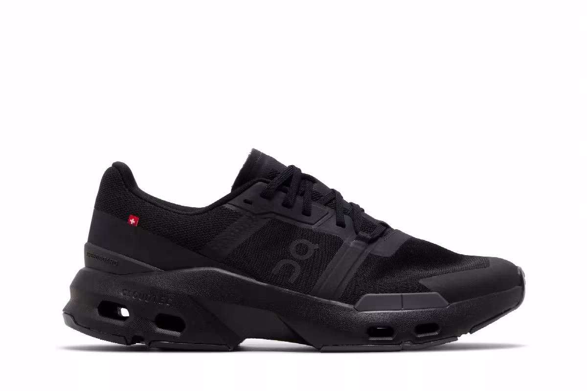 ON Women's Cloudpulse Black Eclipse, view 2