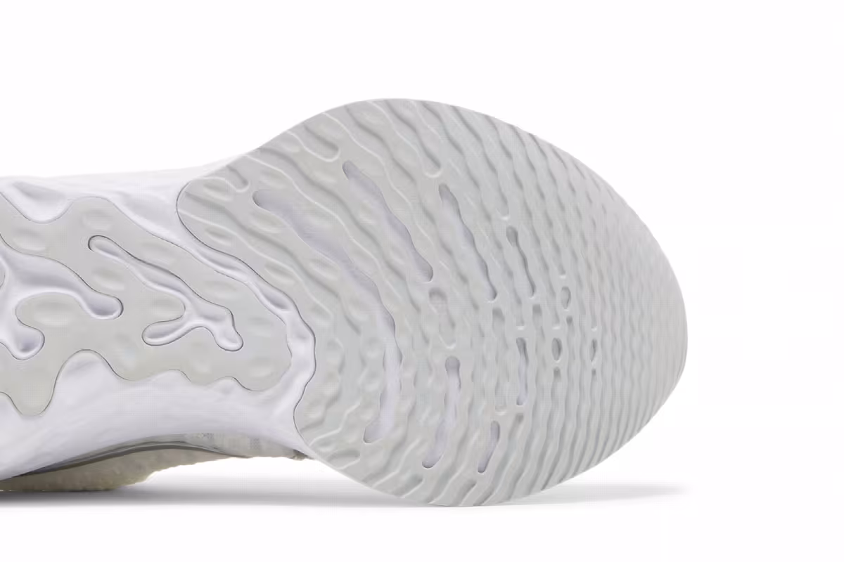 Nike Women's React Infinity Run Flyknit 3 White Metallic Silver, view 6