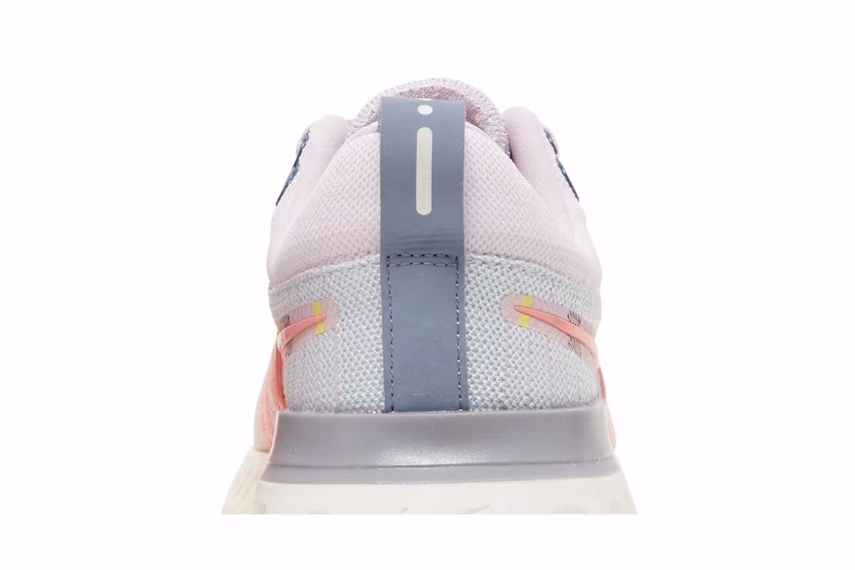 Nike Women's React Infinity Run Flyknit 2 Premium Pink Foam Blue Tint, view 8