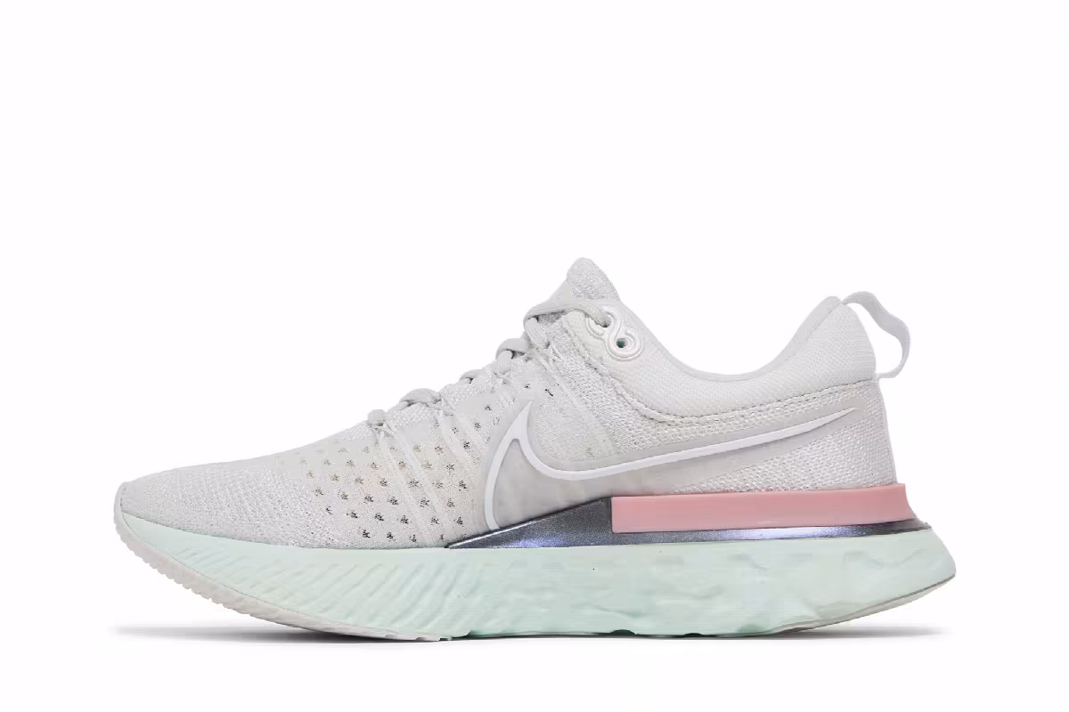 Nike Women's React Infinity Run Flyknit 2 Platinum Tint, view 4