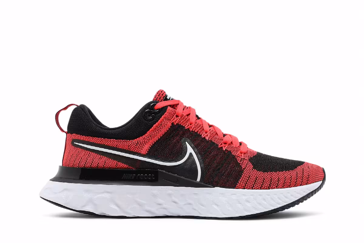 Nike React Infinity Run Flyknit 2 Bright Crimson Black, view 2