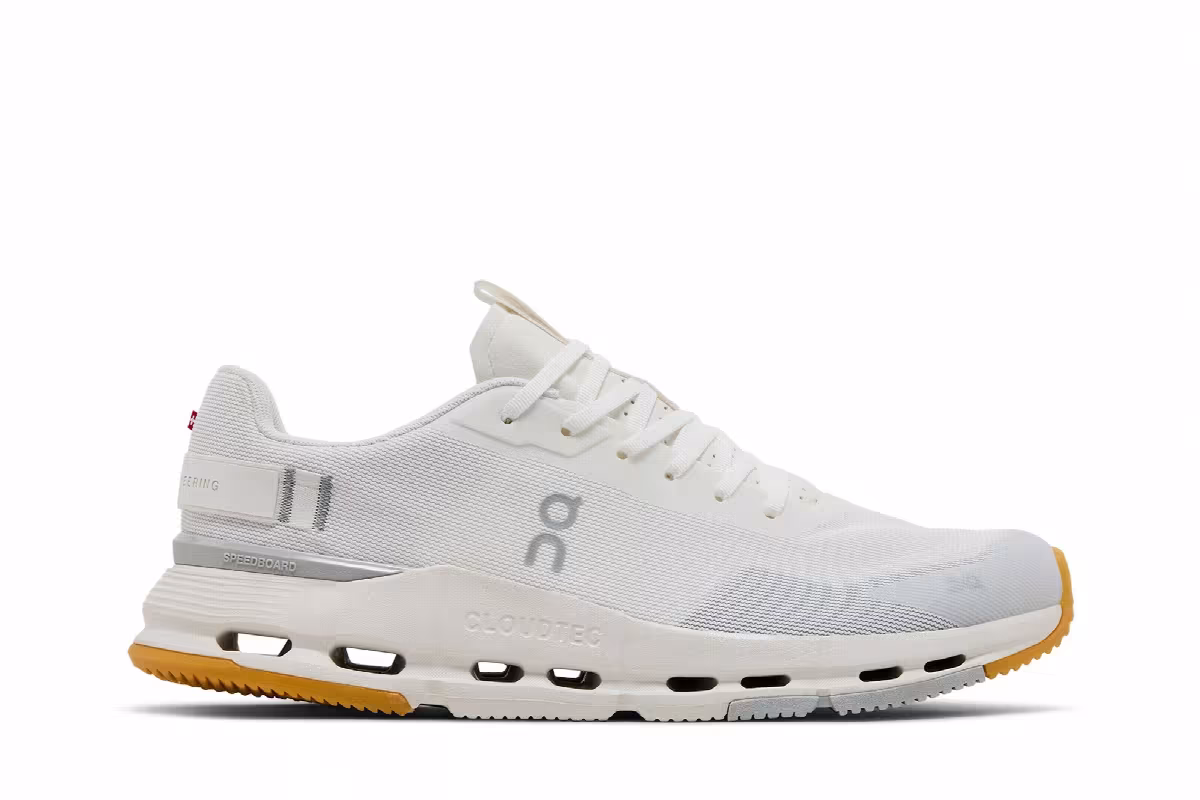 ON Cloudnova Form 2 White Ivory, view 2
