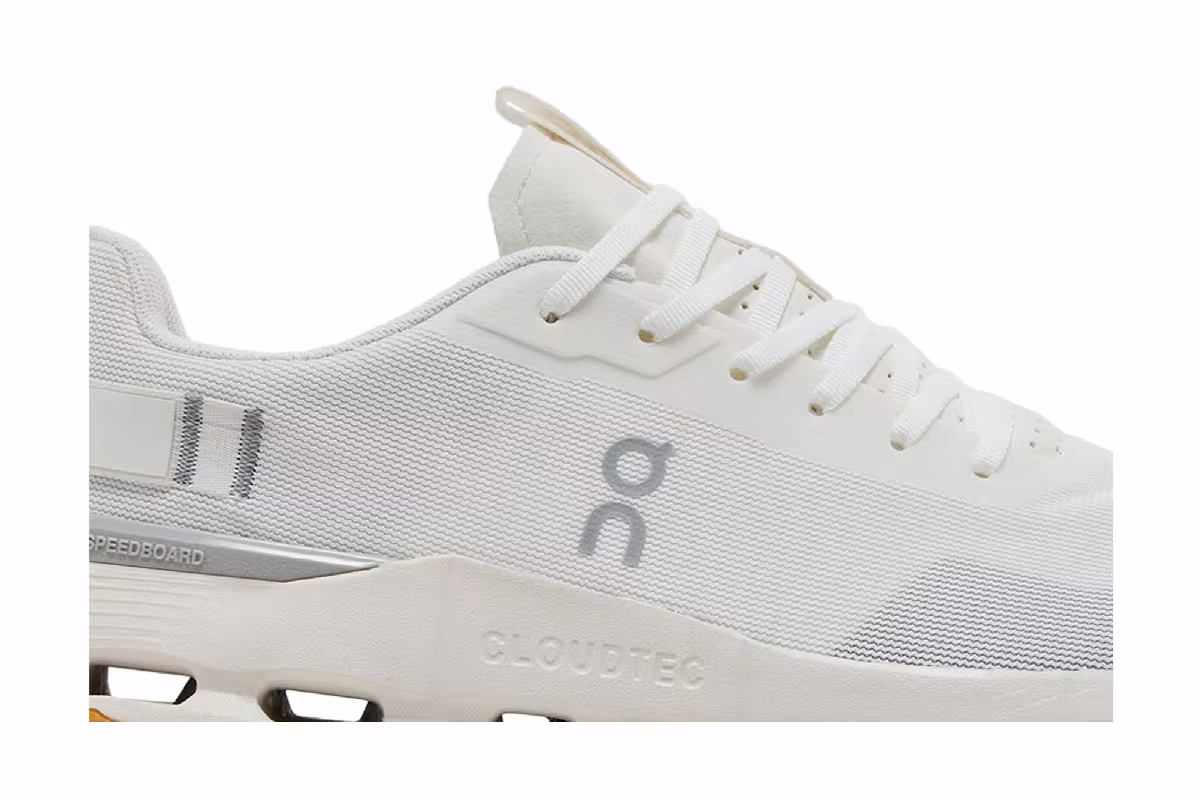 ON Cloudnova Form 2 White Ivory, view 3