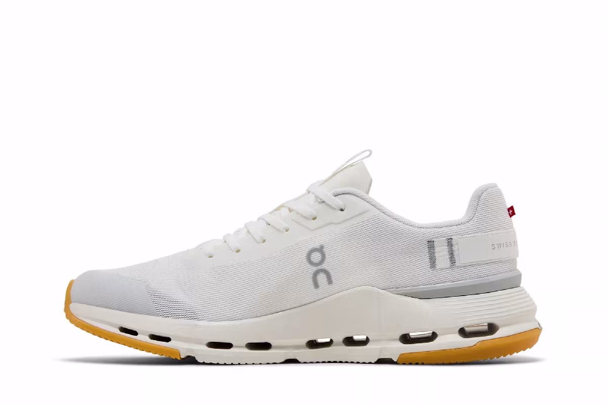 ON Cloudnova Form 2 White Ivory, view 4