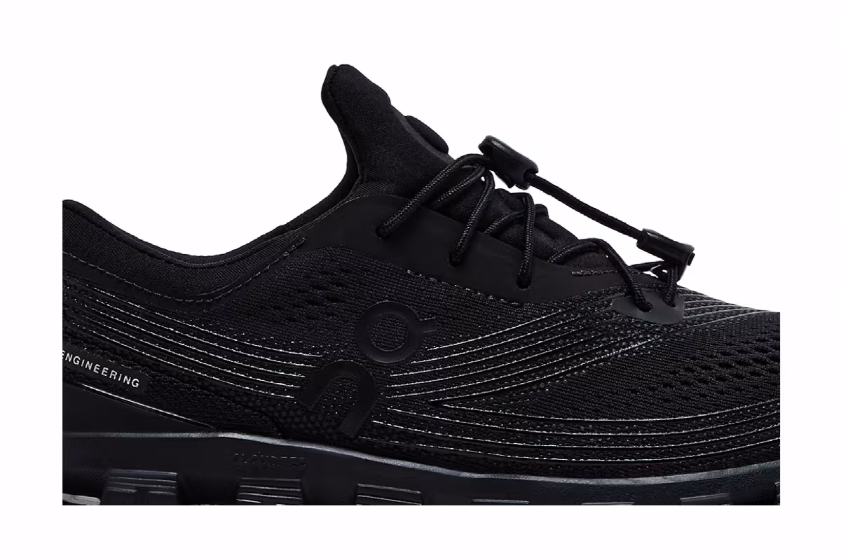 ON Women's Cloud X Z5 All Black, view 3