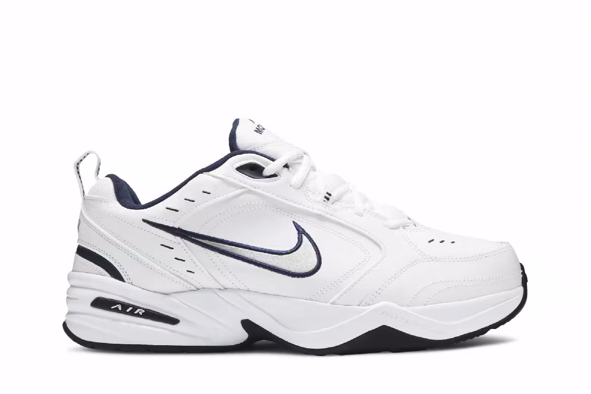 Nike Air Monarch IV 4E Wide, view 2