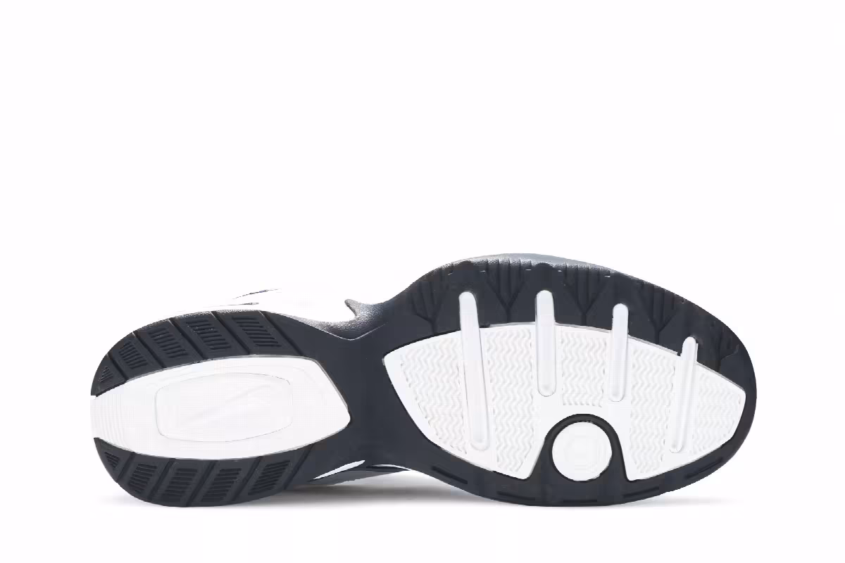 Nike Air Monarch IV 4E Wide, view 5