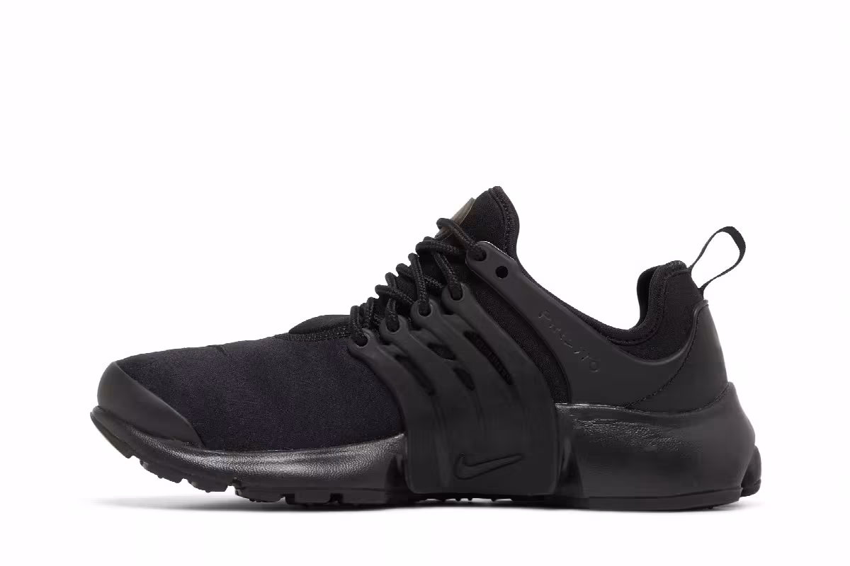 Nike Women's Presto Fly Triple Black, view 4