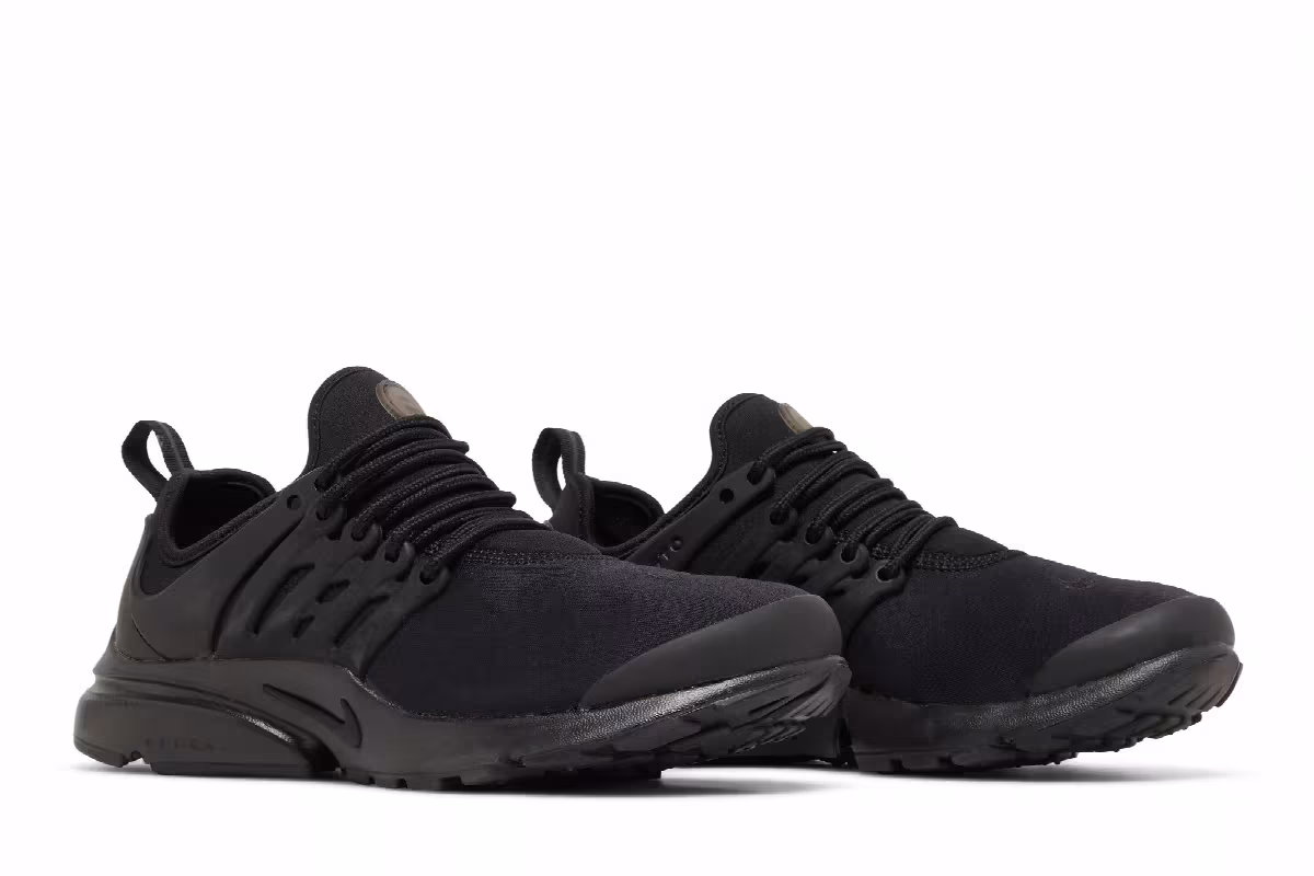 Nike Women's Presto Fly Triple Black, view 9