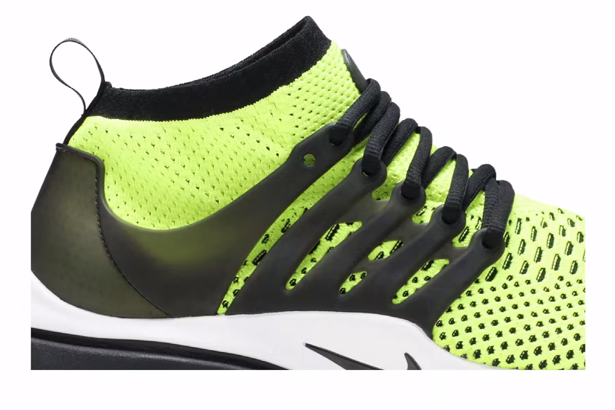 Nike Air Presto Flyknit Ultra Volt, view 3