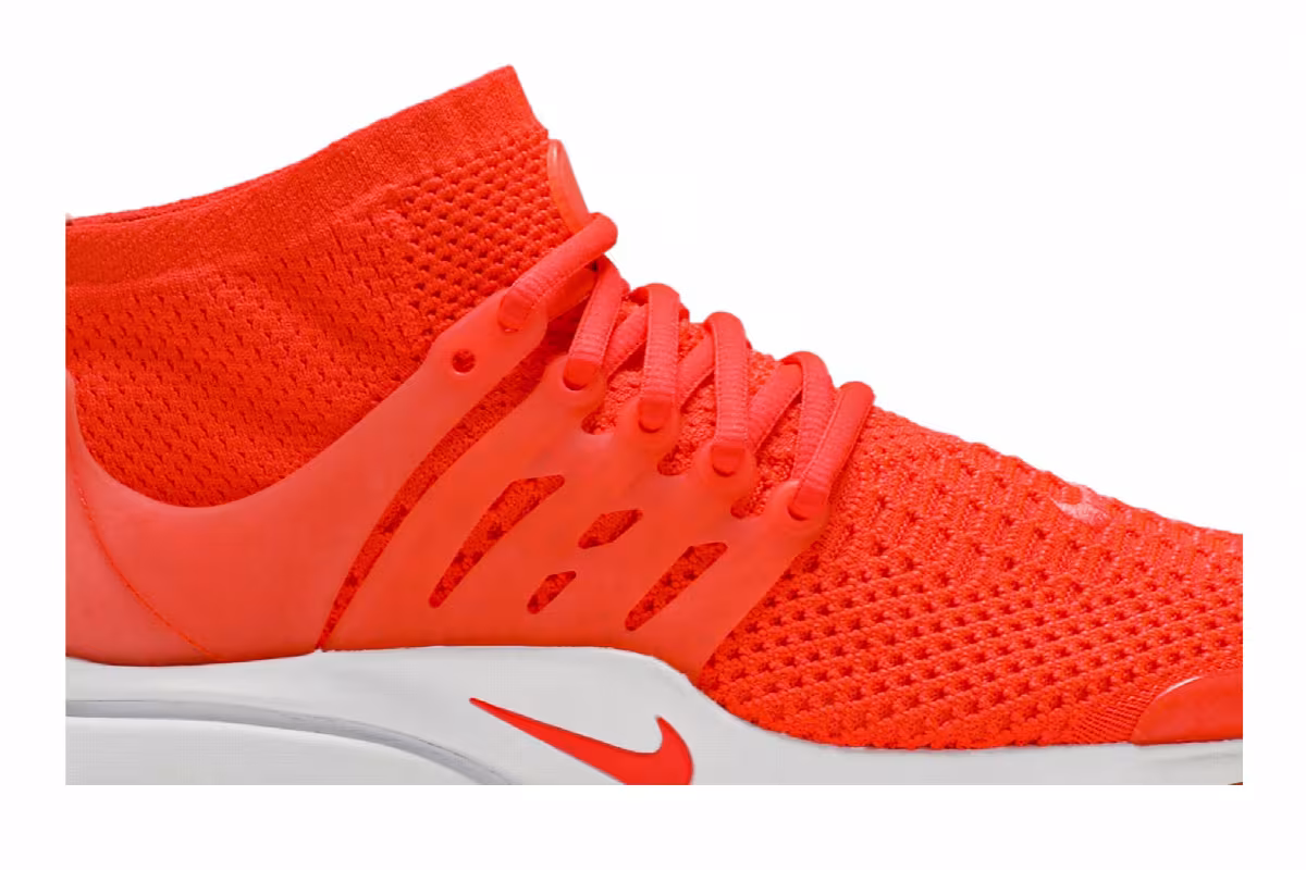 Nike Air Presto Flyknit Ultra Total Crimson, view 3