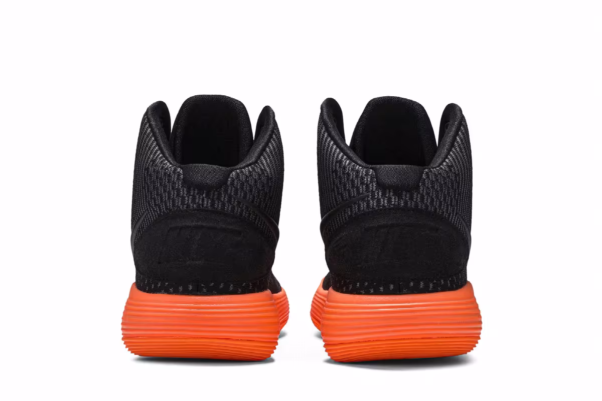 Nike Hyperdunk 2017 Black Total Orange, view 7