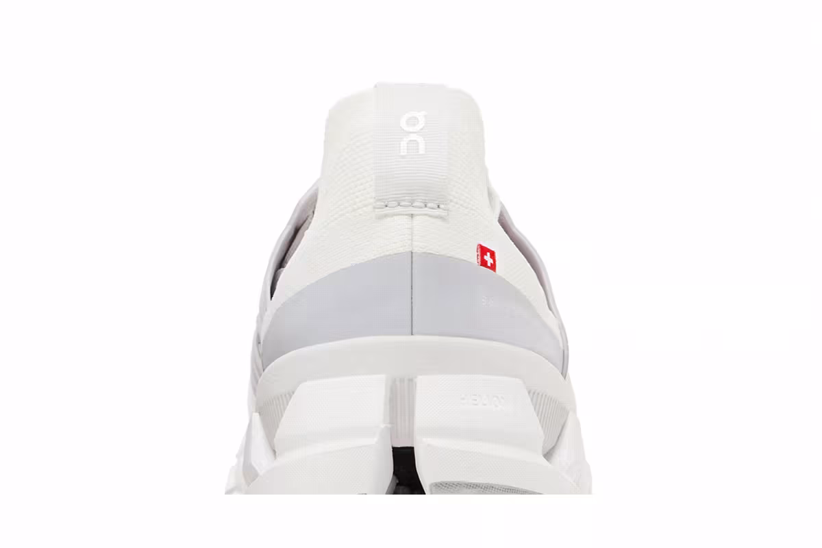 ON Women's Cloudswift 3 White Frost, view 8