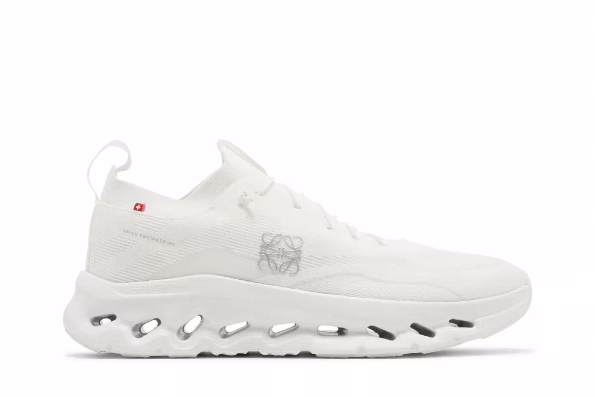 Loewe x ON Cloudtilt All White, view 2