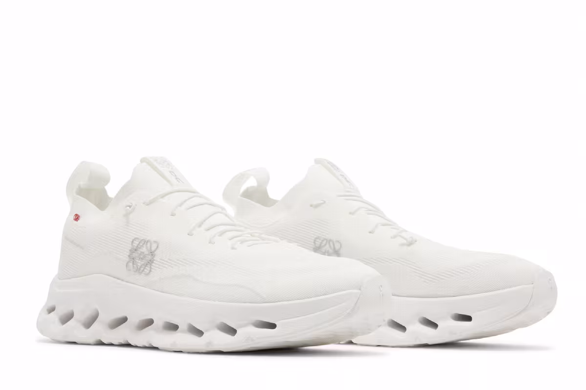 Loewe x ON Cloudtilt All White, view 9