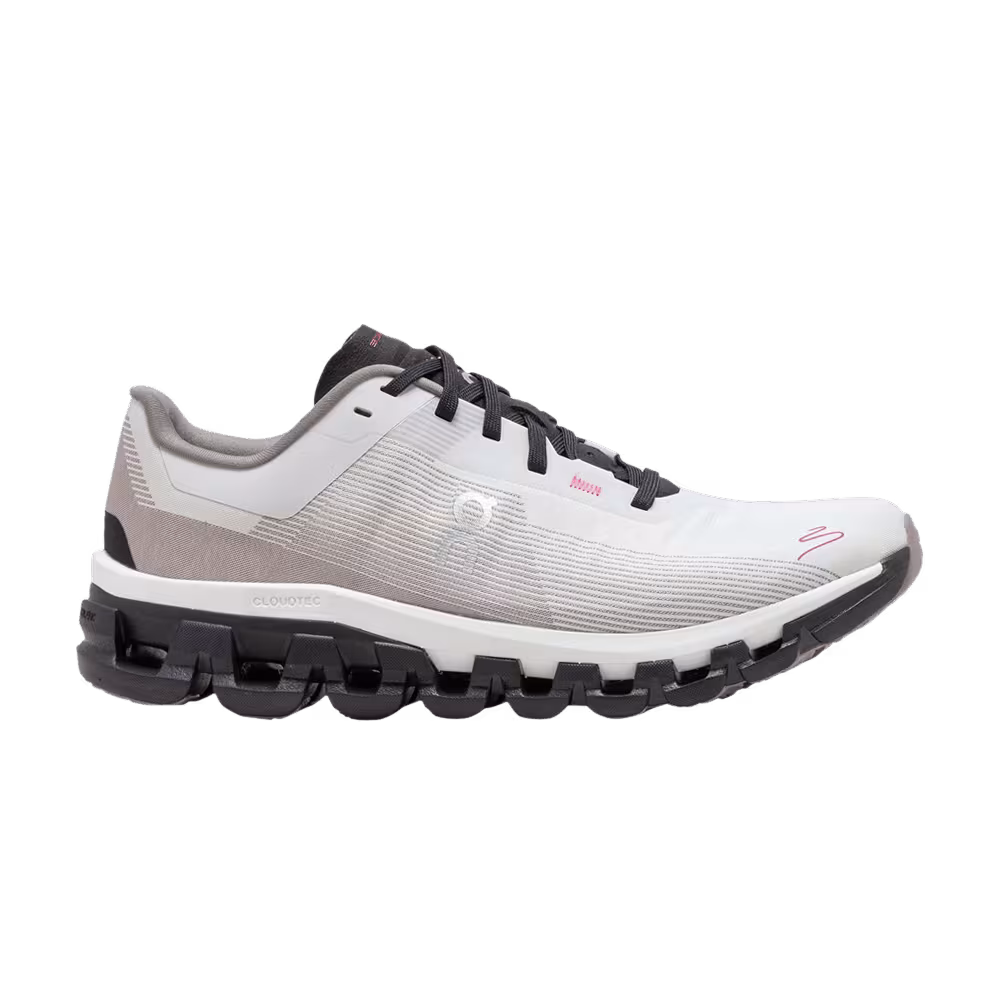 ON Women's Cloudflow 4 DISTANCE White Black