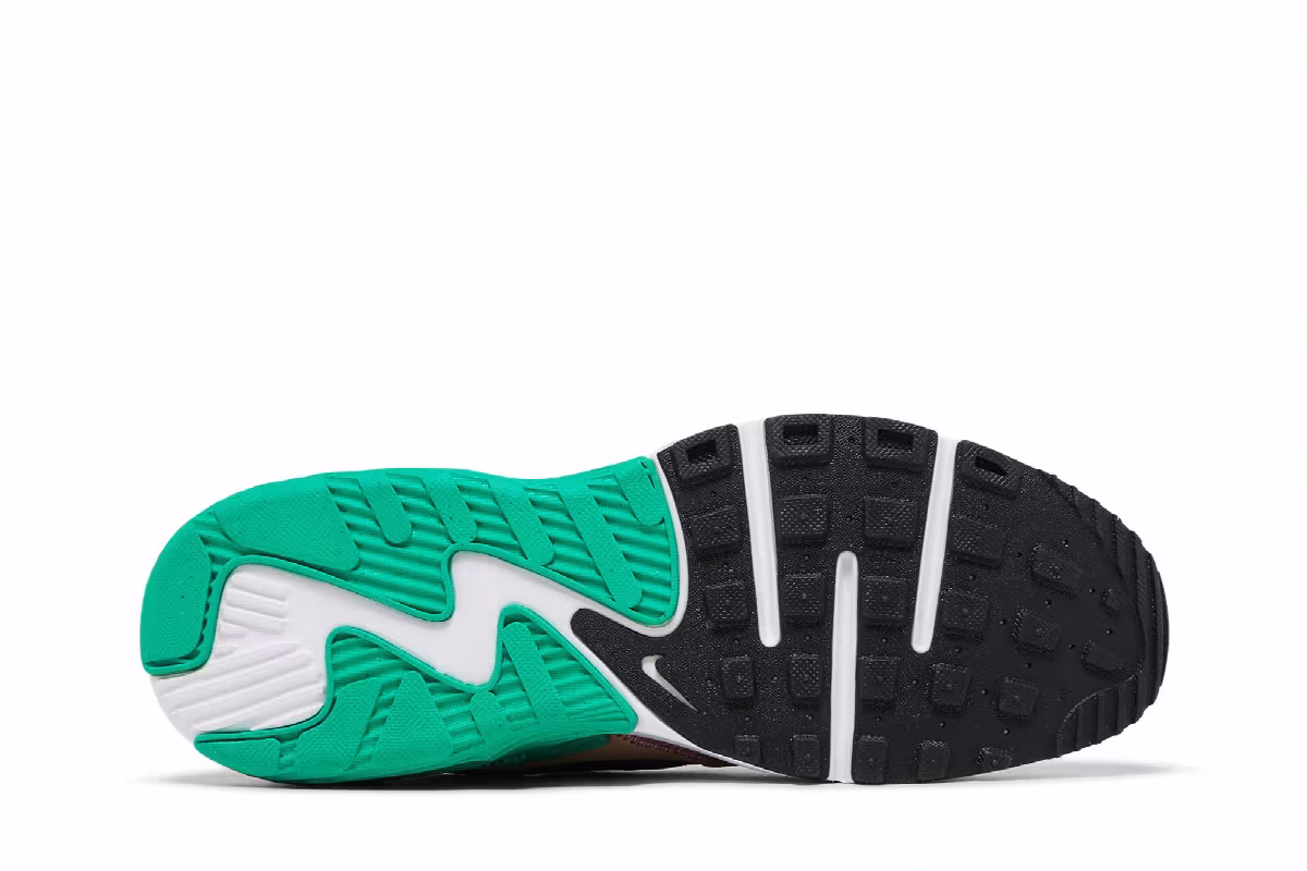 Nike Air Max Excee Sail Hemp Stadium Green, view 5